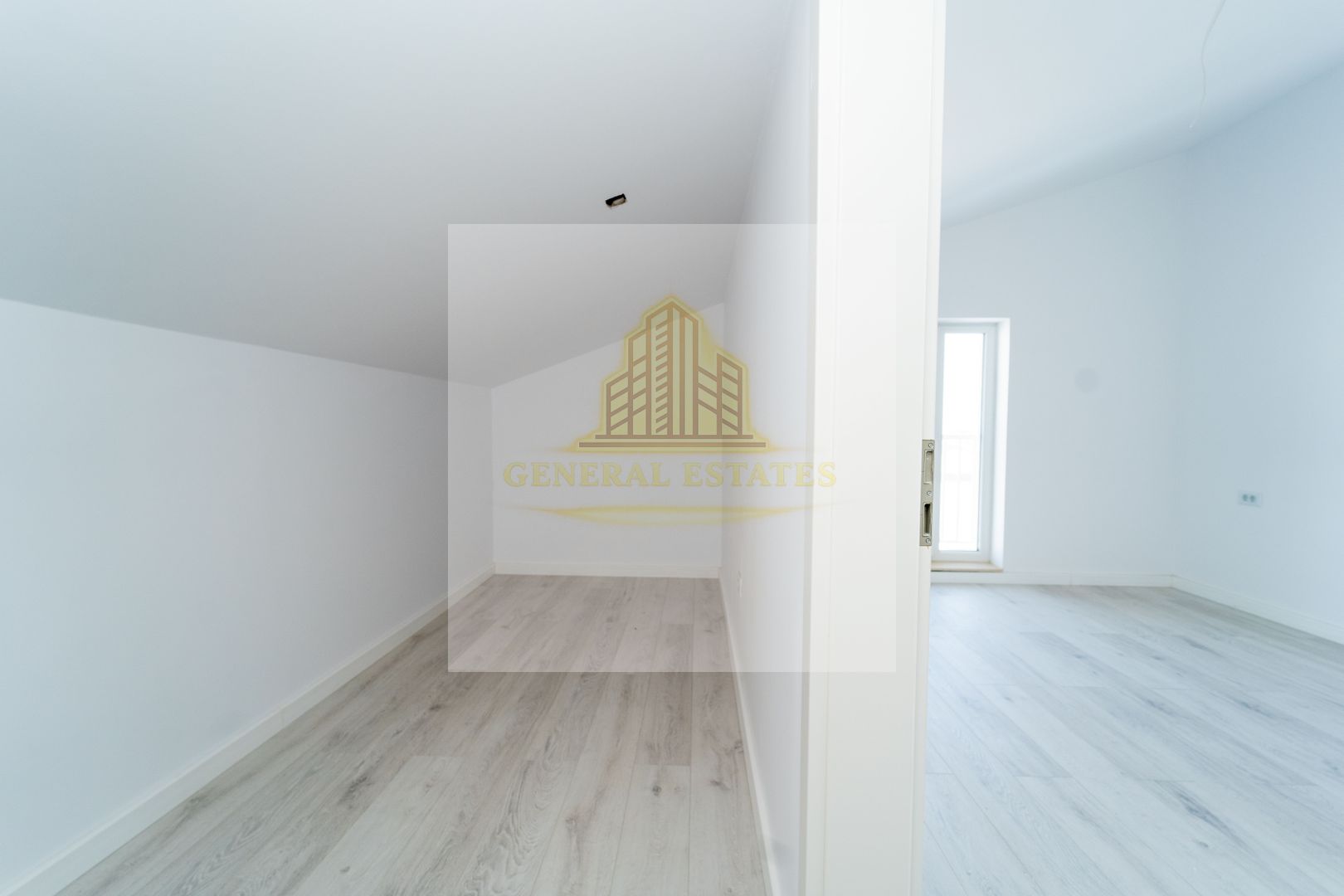 Penthouse cu 3 camere - Poză 19