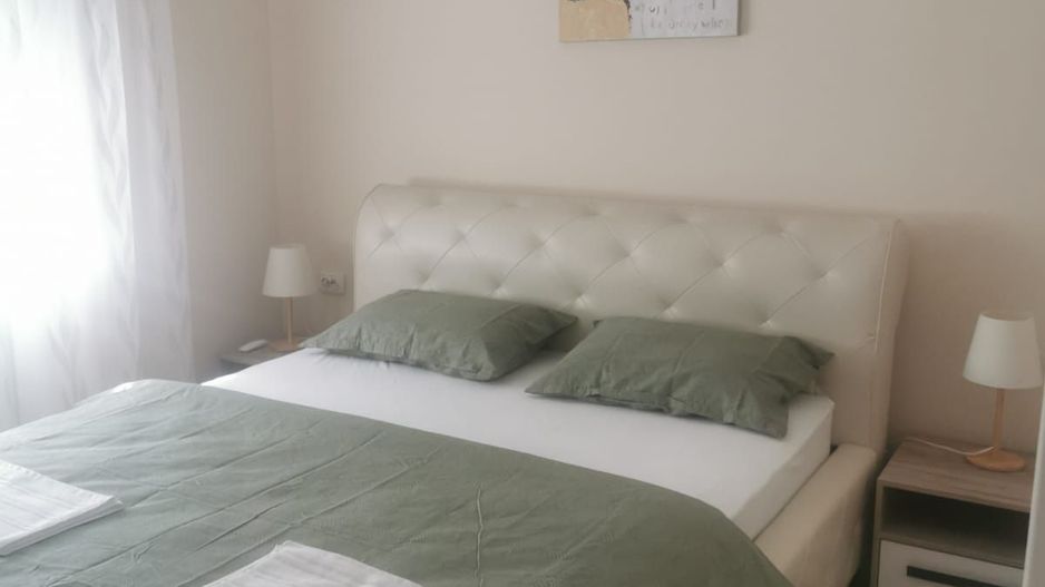 Ag EUROPA vinde ap 2 cam. RENOVAT 54mp etajul 2 în Micro 16. - Poză 3