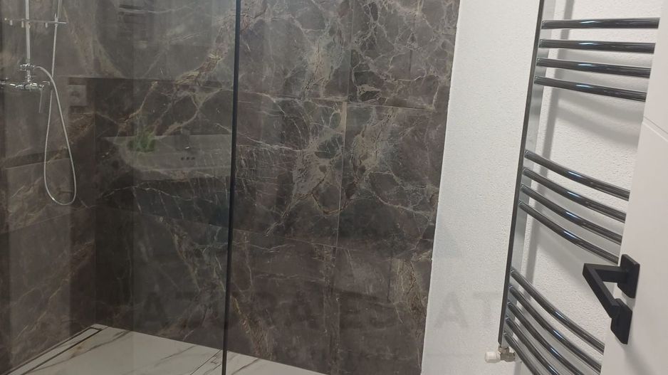 Apartament 2 camere partial mobilat cu balcon si parcare zona Turnisor - Poză 8