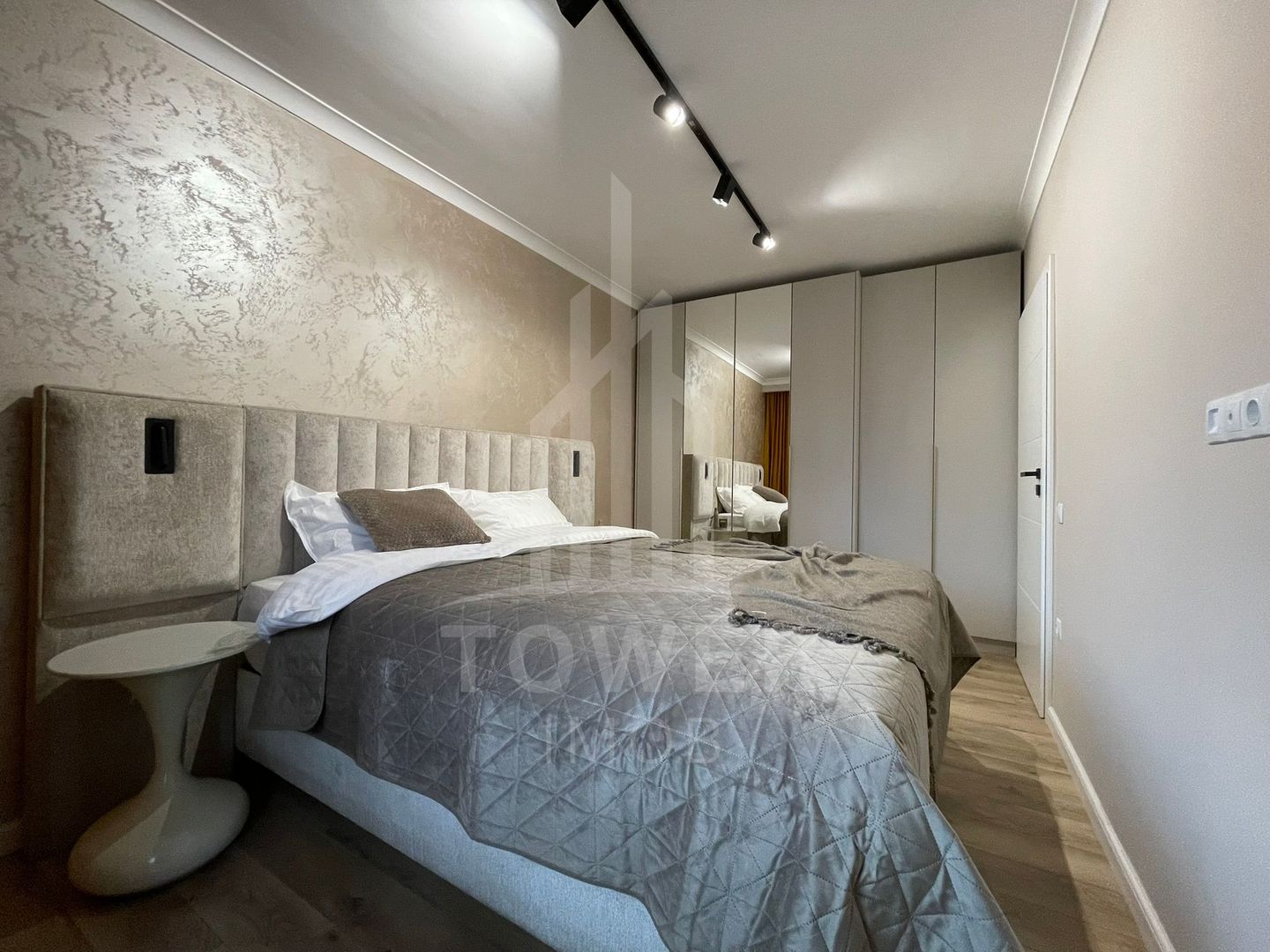Ansamblu rezidențial, 8 tipuri de apartamente - Poză 5
