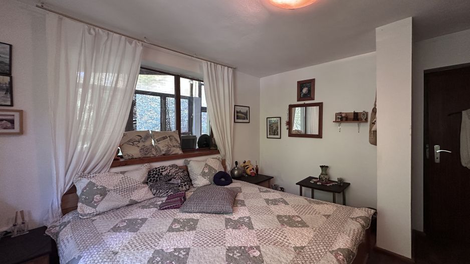 Vanzare casa in Pucioasa, Dâmbovița - 4 camere - teren 5.808 mp - Poză 2