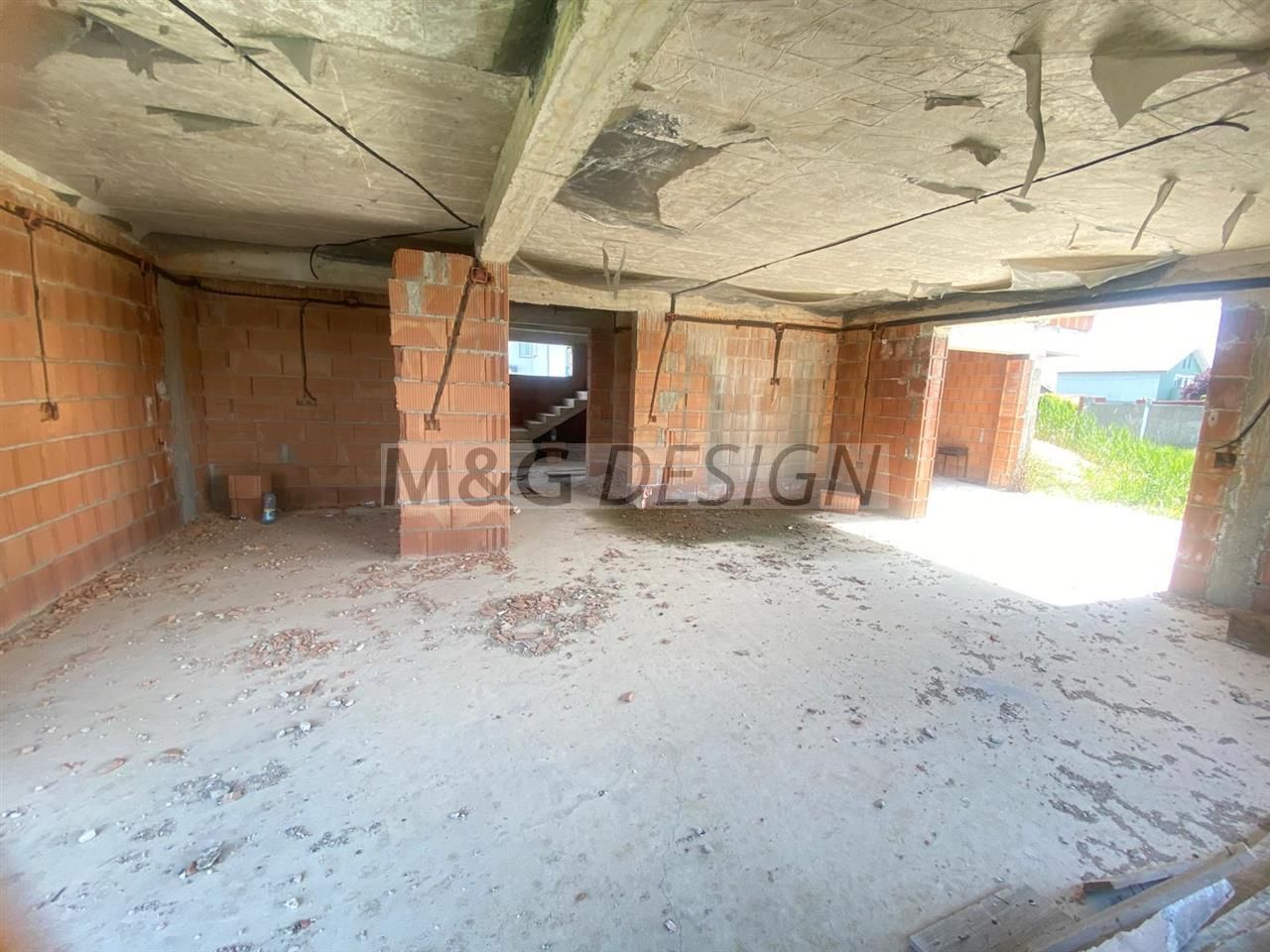 Sacalaz casa la rosu - Poză 6