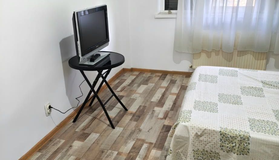 De inchiriat garsoniera in Micro 40, etaj 2/3, 900 lei - Poză 3