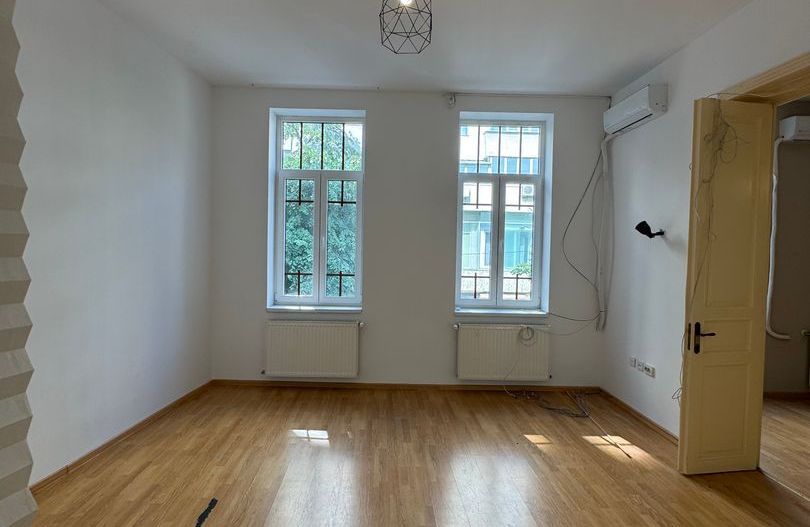 2 ETAJE DE INCHIRIAT Piata Amzei- Piata Romana IM507 - Poză 2