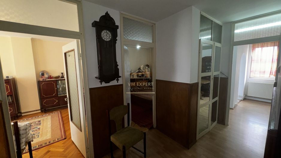 APARTAMENT 2 CAMERE, CAMPULUNG, ETAJ 3, GRUI - Poză 16