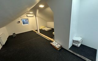 Cladire pretabila spațiu birouri/ clinica - Poză 29