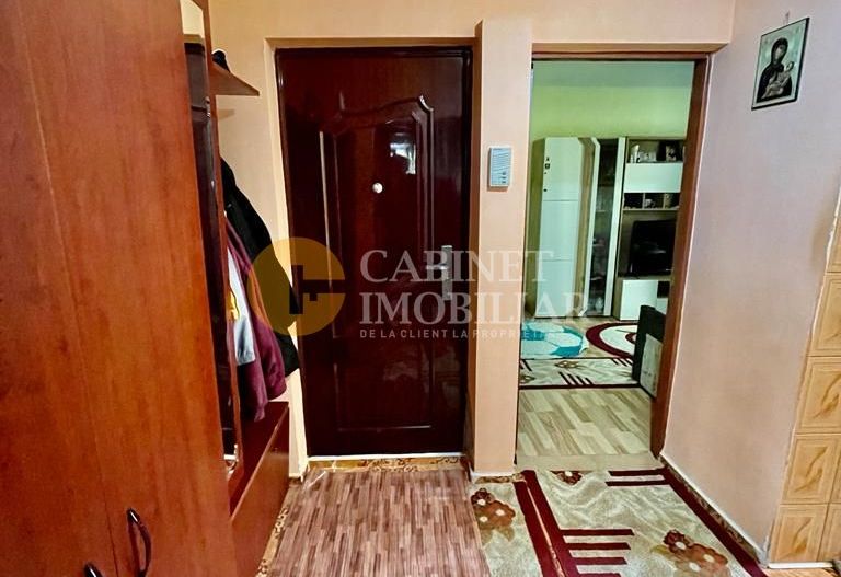 Etaj 2 Apartament 2 Camere Decomandat LIDL-Nicolina Bloc 1983 - Poză 4