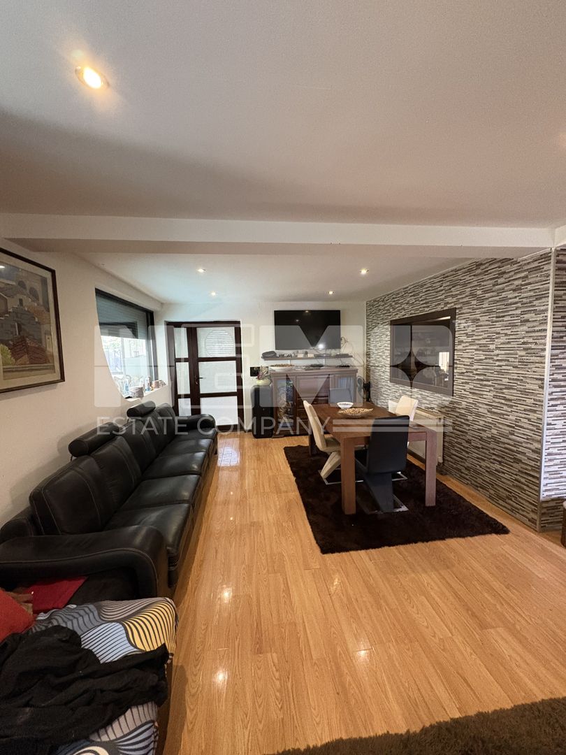 VILĂ 166MP | PISCINĂ INTERIOARĂ | CURTE | Radauti,Suceava | - Poză 1