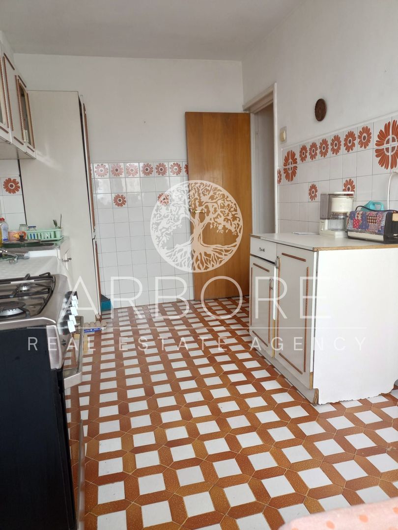 Inchiriere apatament 3 camere 2bai.zona Unirii, Rond Cosbuc,et.4din8 - Poză 6
