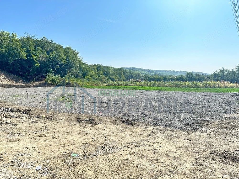Teren intravilan 1400 mp cu deschidere la E85, Cristești, jud. Iași - Poză 1