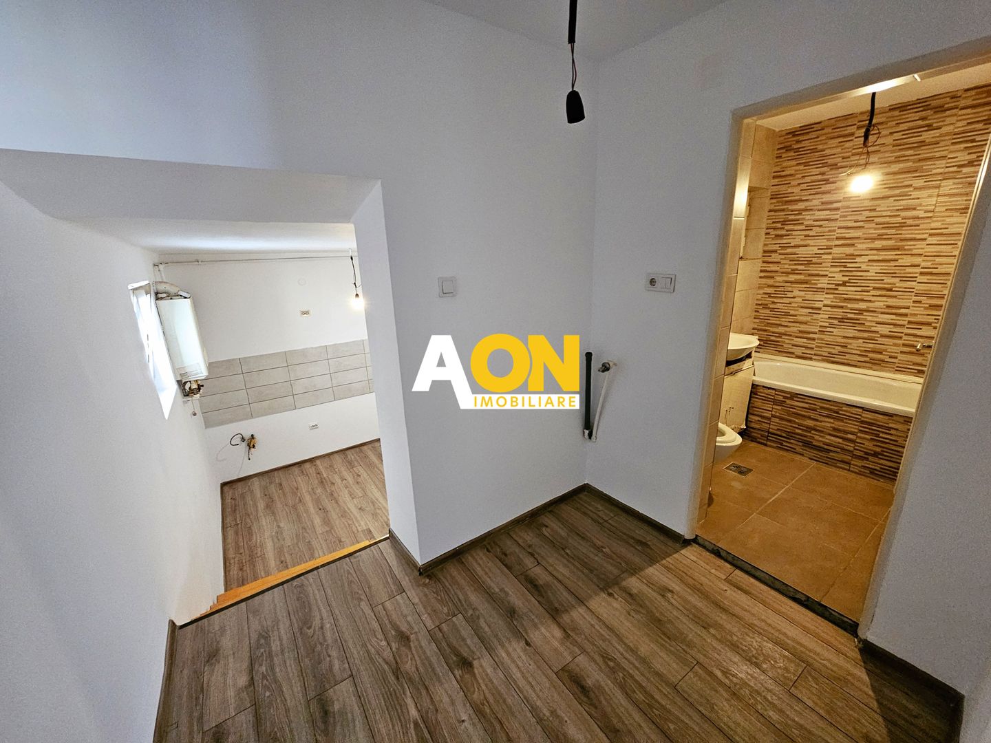 Casa de locuit si spatiu comercial, Cetate - Poză 10