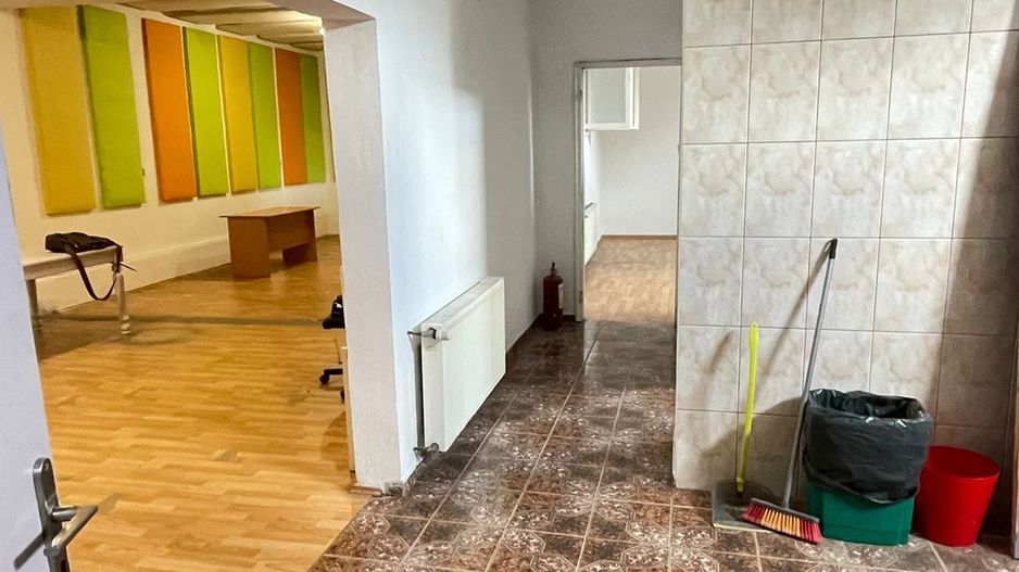 SPATIU BIROURI VILA PARCARE ZONA 1 MAI - Poză 6