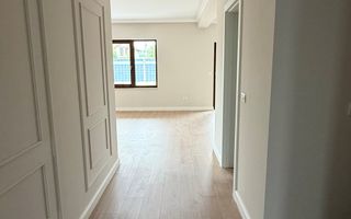 CASA TIP DUPLEX DESPARTIT PRIN GARAJ - Poză 11