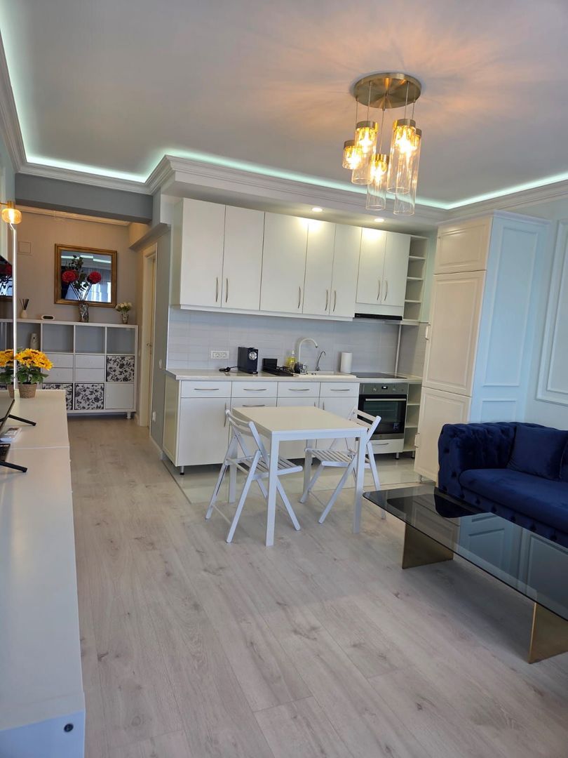Apartament  2 camere / Prima  inchiriere/ Vedere superba/ - Poză 9