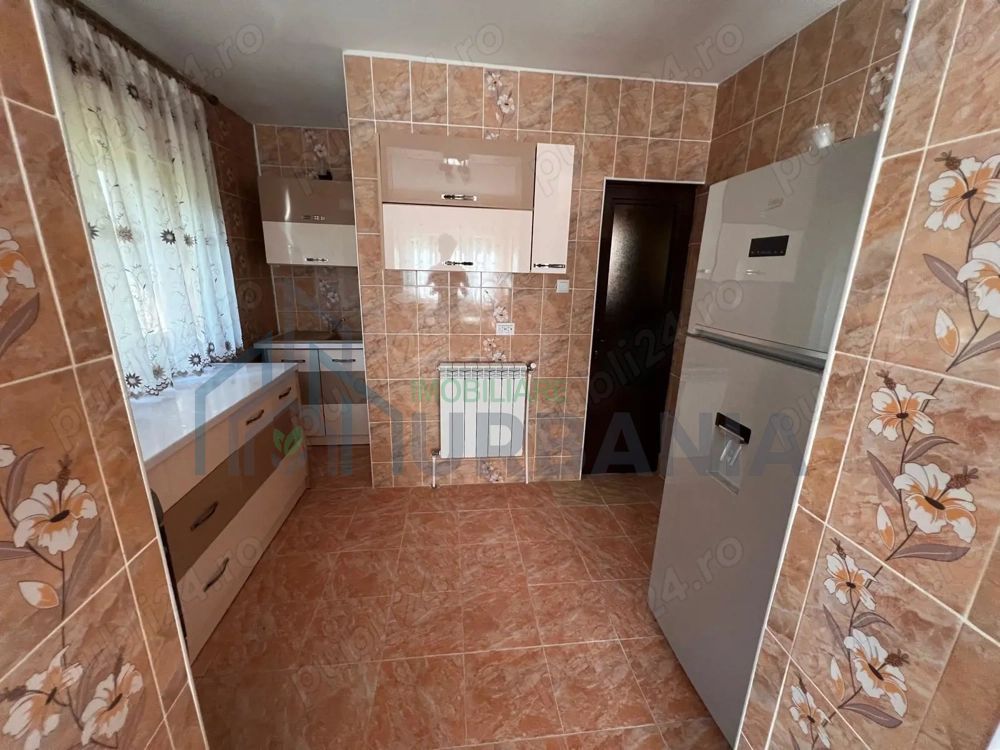 Închiriez casa in Ruseni Vechi, com. Holboca, 7 camere. - Poză 4