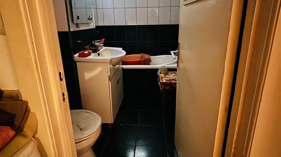 APARTAMENT CU 2 CAMERE SEMIDECOMANDAT ZONA CANTEMIR - Poză 11