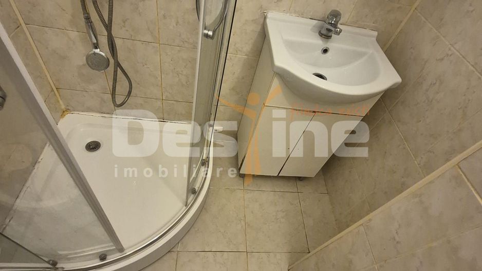 Garsoniera, confort 1, Bulevardul București, disponibilă imediat - Poză 5
