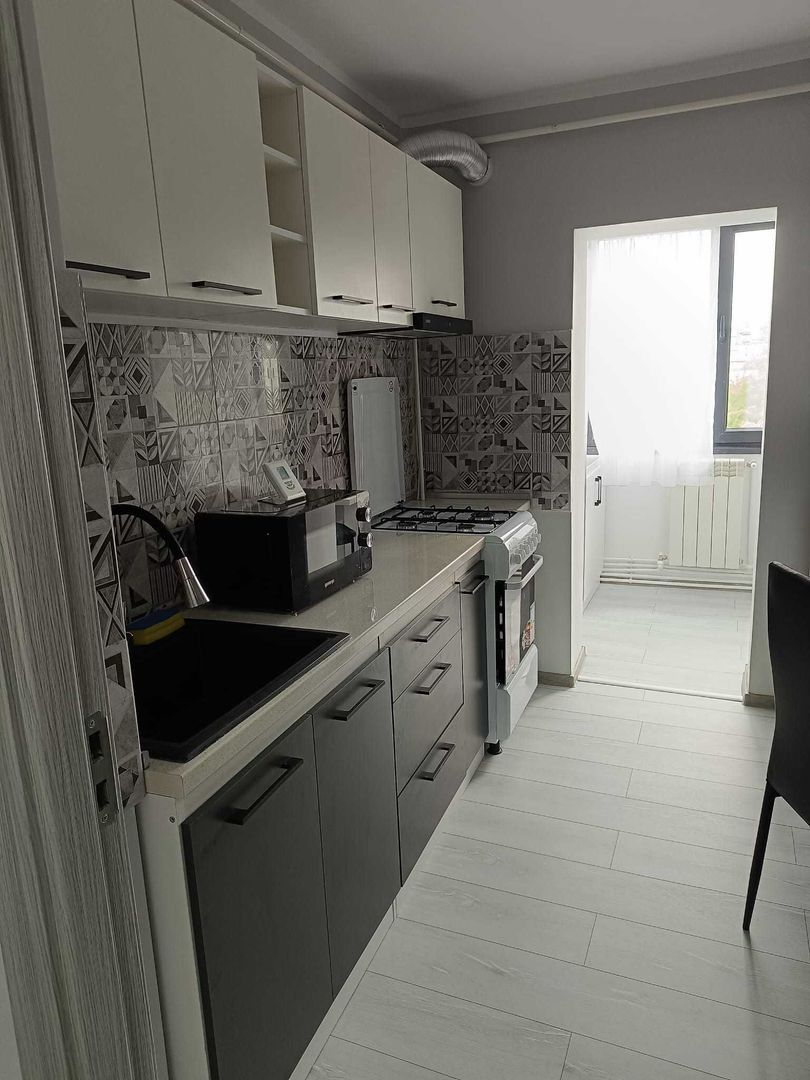 Apartament 2 camere de inchiriat – Micro 17, etaj 3/4 - Poză 3