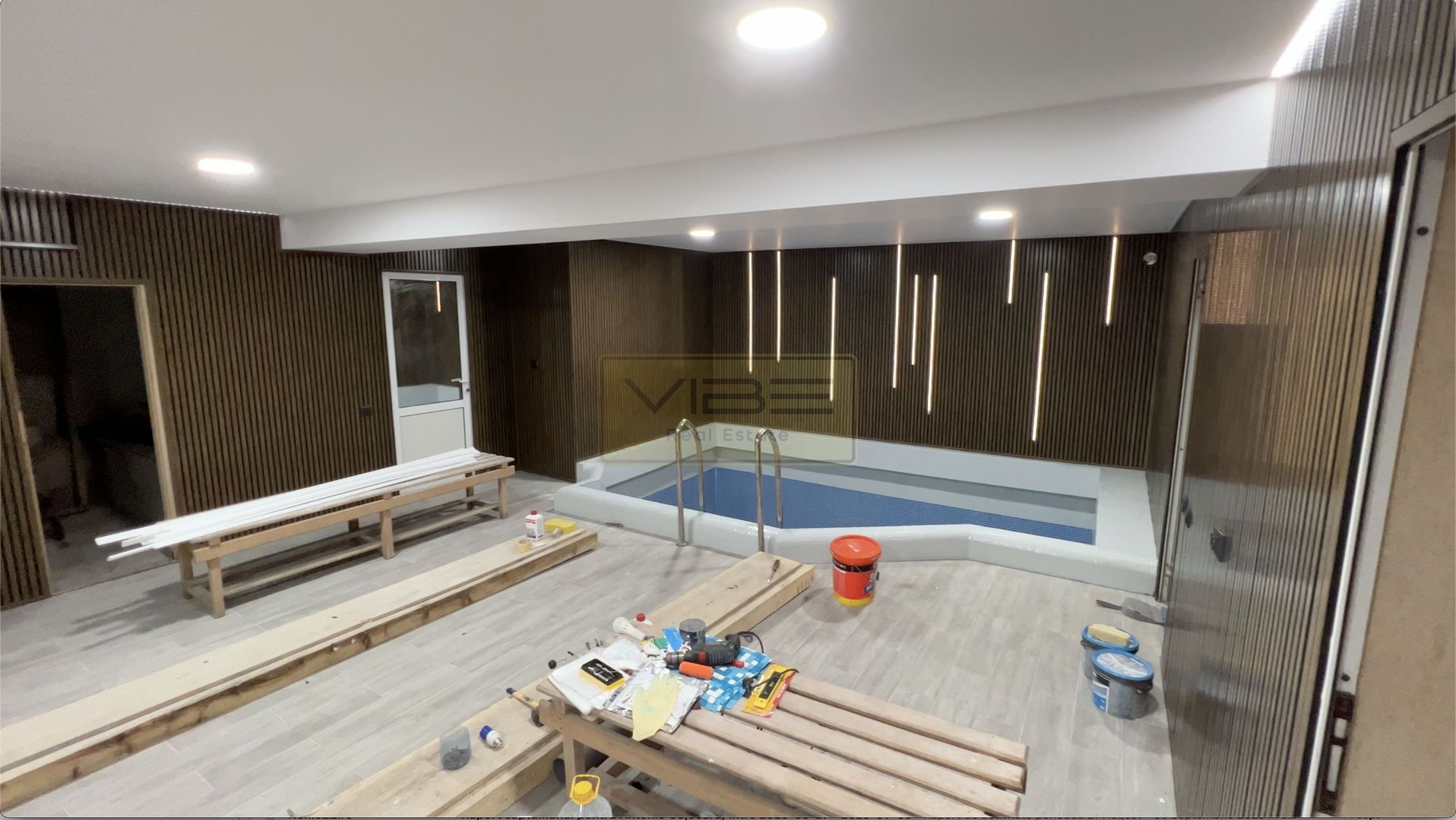 SE VINDE AFACERE LA CHEIE! Pensiunea Vila Verde, zona Garii - Poză 24