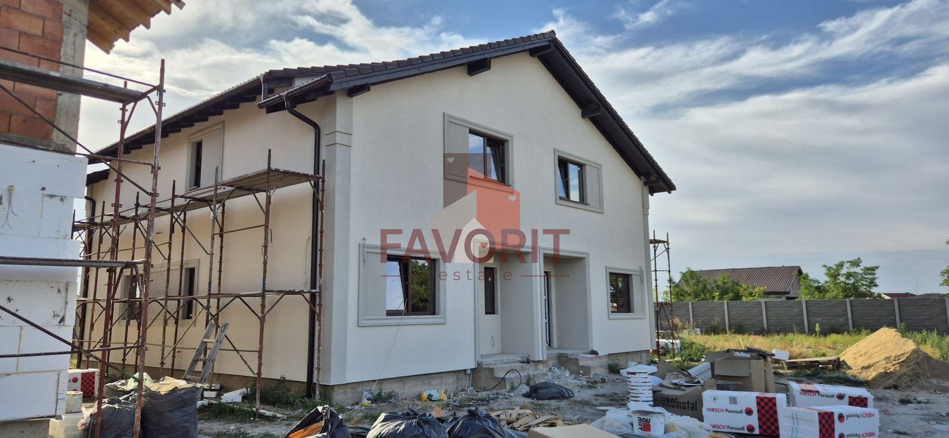 Duplex de vanzare | Zona Lidl 2 | Pozitie excelenta, la asfalt | Utilitati - Poză 1