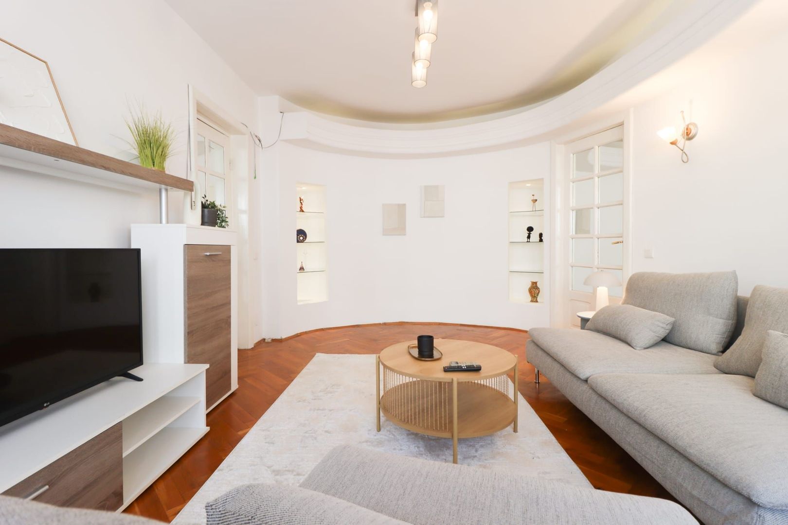 OBOR-PASAJ, STRADAL, BLOC REABILITAT, LIBER - Poză 3