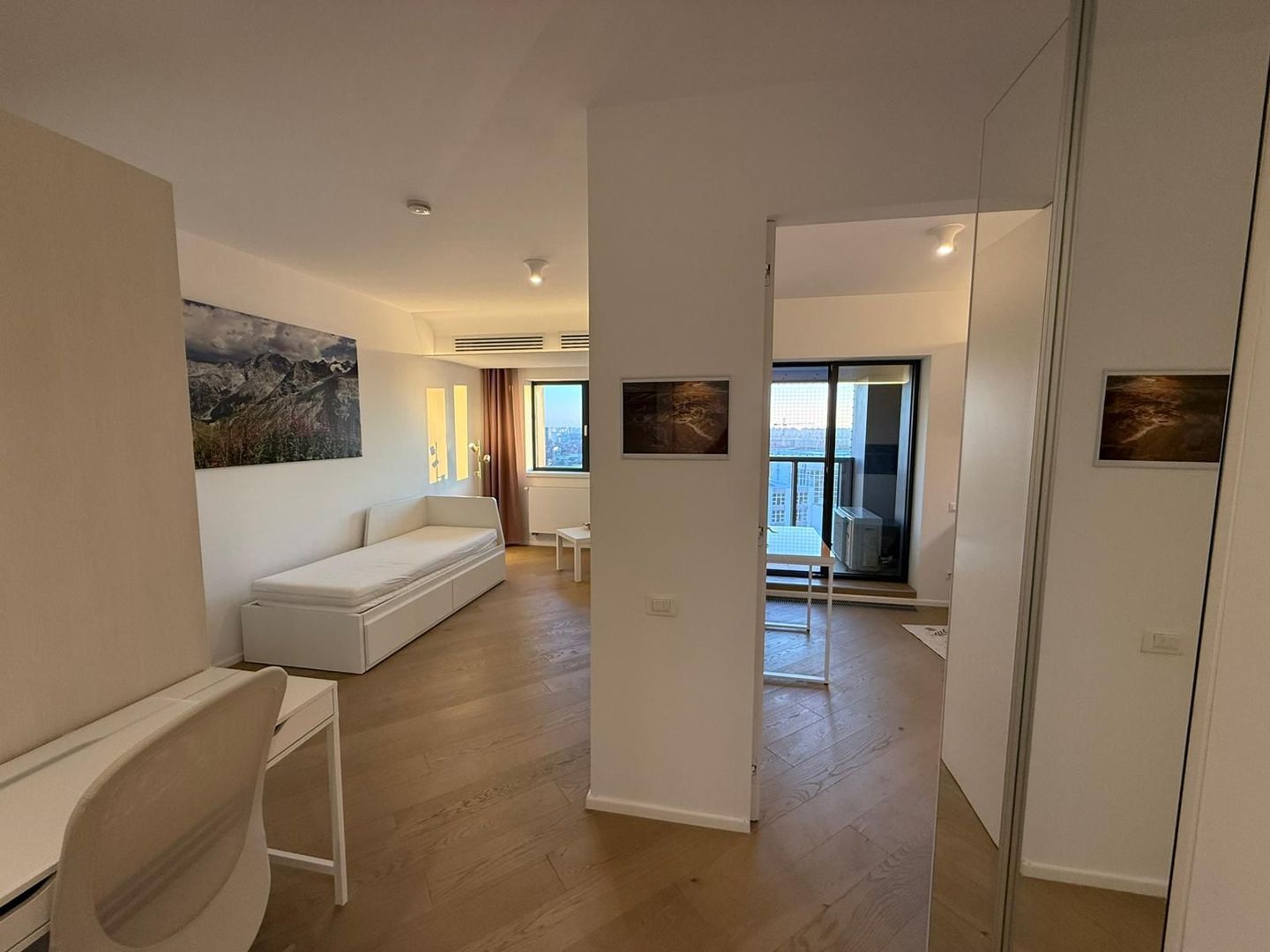 GARSONIERA COTROCENI, MASINA SPALAT VASE, BUCATARIE INCHISA, METROU - Poză 4