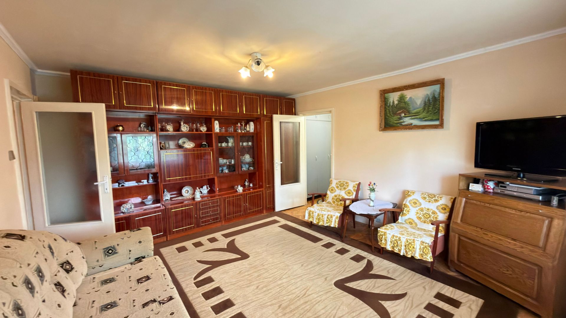 Apartament 2 camere MV1 Str. Narcisei 5 Etaj III - Carei - Poză 6