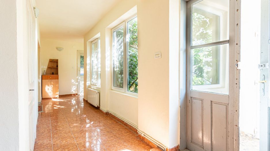 Oportunitate! Casă individuală în Pârneava. - Poză 8