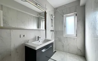 Casa spațioasă, cu teren generos, zona liniștită - in Braytim - Poză 22