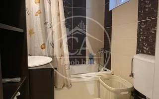 Apartament de vanzare cu 3 camere in zona Decbal, Oradea. - Poză 12