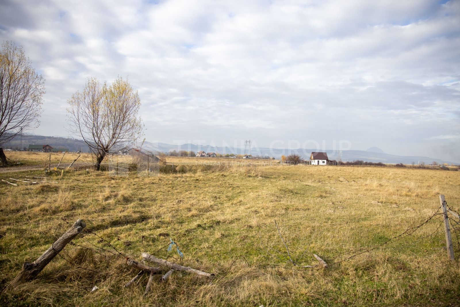 Teren intravilan parcelabil, priveliște spre munți, Sohodol, Bran - Poză 10