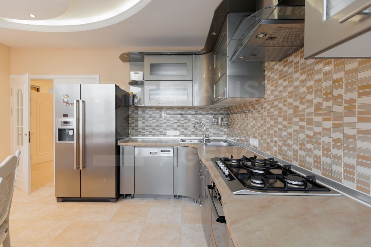 Chirie casă, 4 camere, str. Vasile Alecsandri, Centru - Poză 10