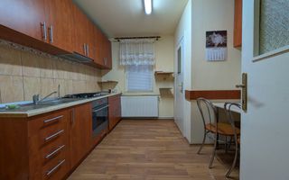 3 camere | parter | 2 bai | mobilat si utilat | zona  excelenta | boxa la subsol - Poză 1