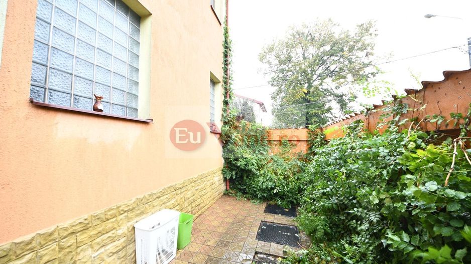 Vila spatioasa, pretabil pentru locuit/clinica, zona Micro 17 – Galati - Poză 53