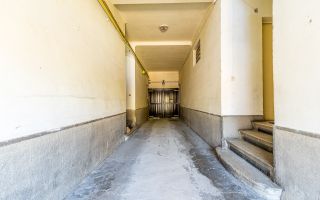 Apartament în centru cu acces auto și garaj propriu - Poză 5