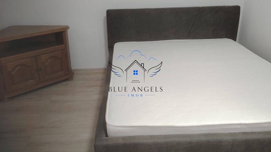 Apartament 3 camere de închiriat-loc de parcare - Poză 1