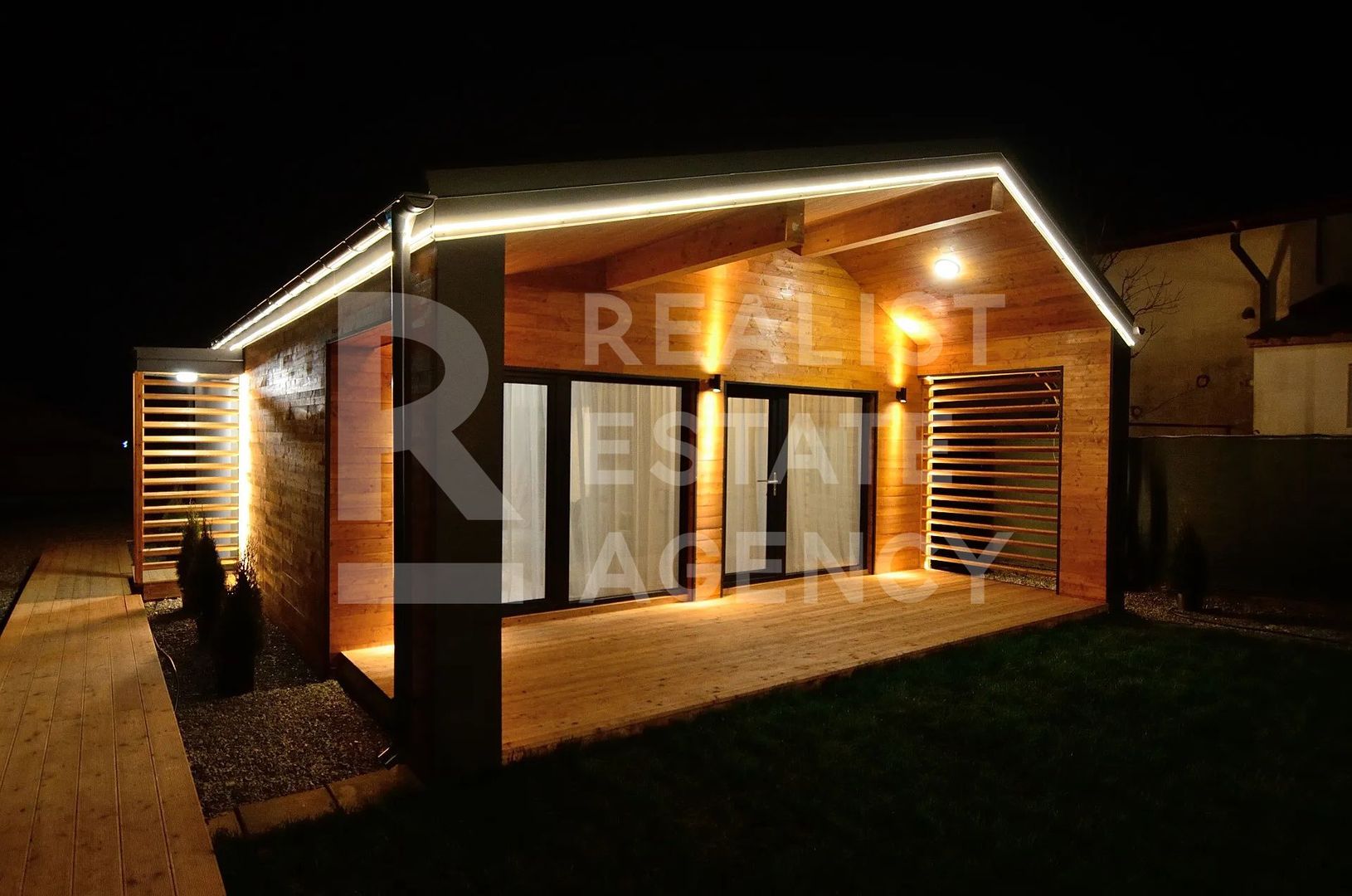 Casă pe malul lacului Snagov - Poză 2