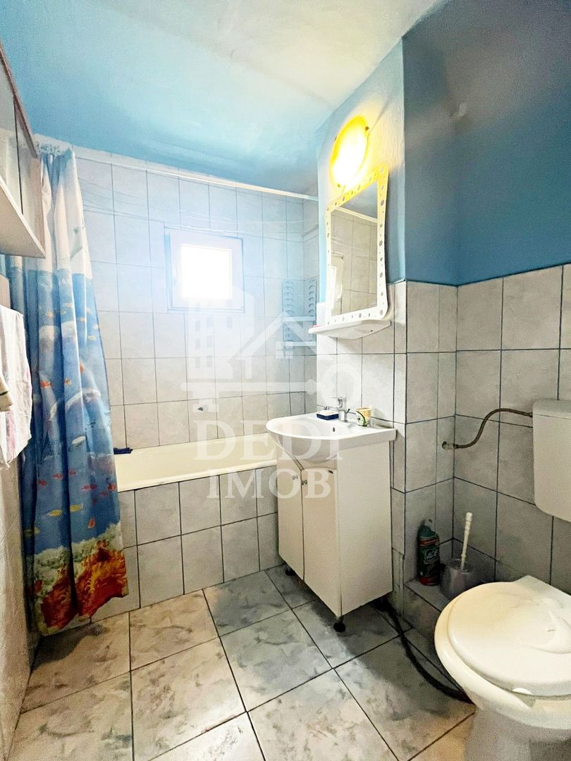 Apartament cu 3 camere de inchiriat, zona Rogerius, Oradea - Poză 14