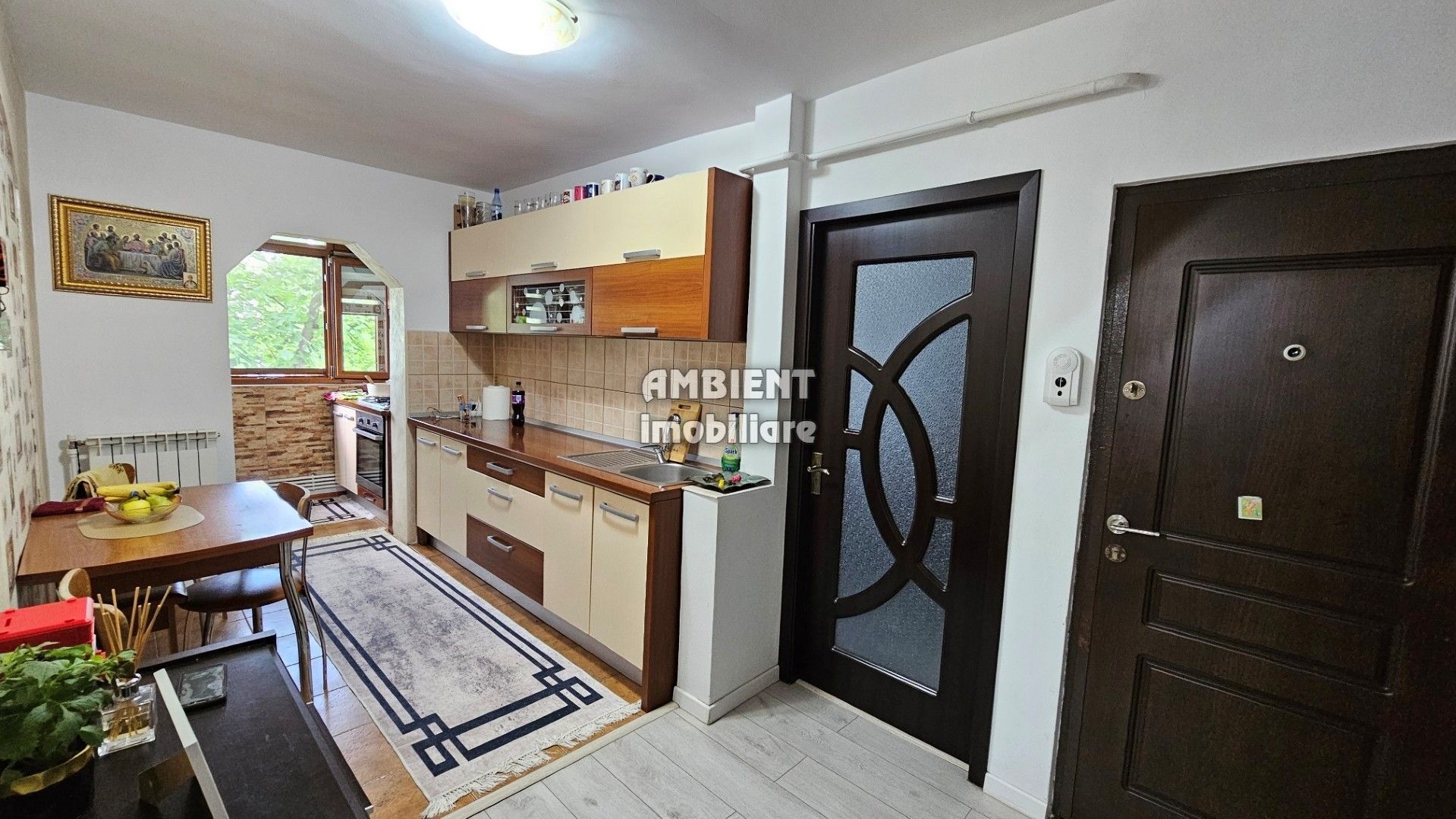 Apartament cu 3 camere, mobilat și utilat, zona LIBERTATII; - Poză 1