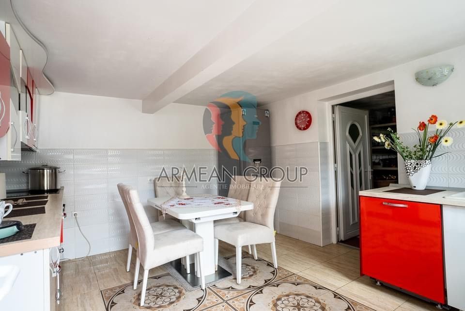 Casa mare de 5 camere - Poză 5