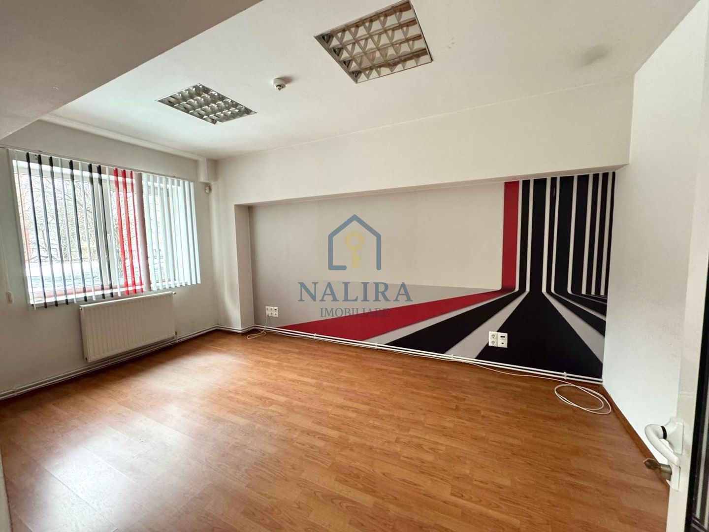 Spatiu disponibil in cladire de Birouri - Olteniei - Poză 2