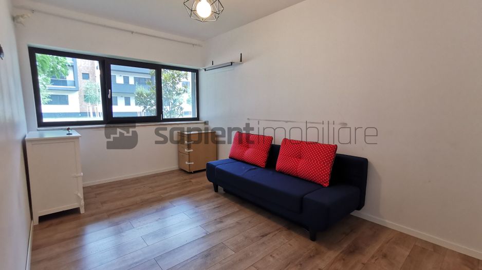 De închiriat apartament cu 3 camere, în Milano 5, Nufărul - Poză 5
