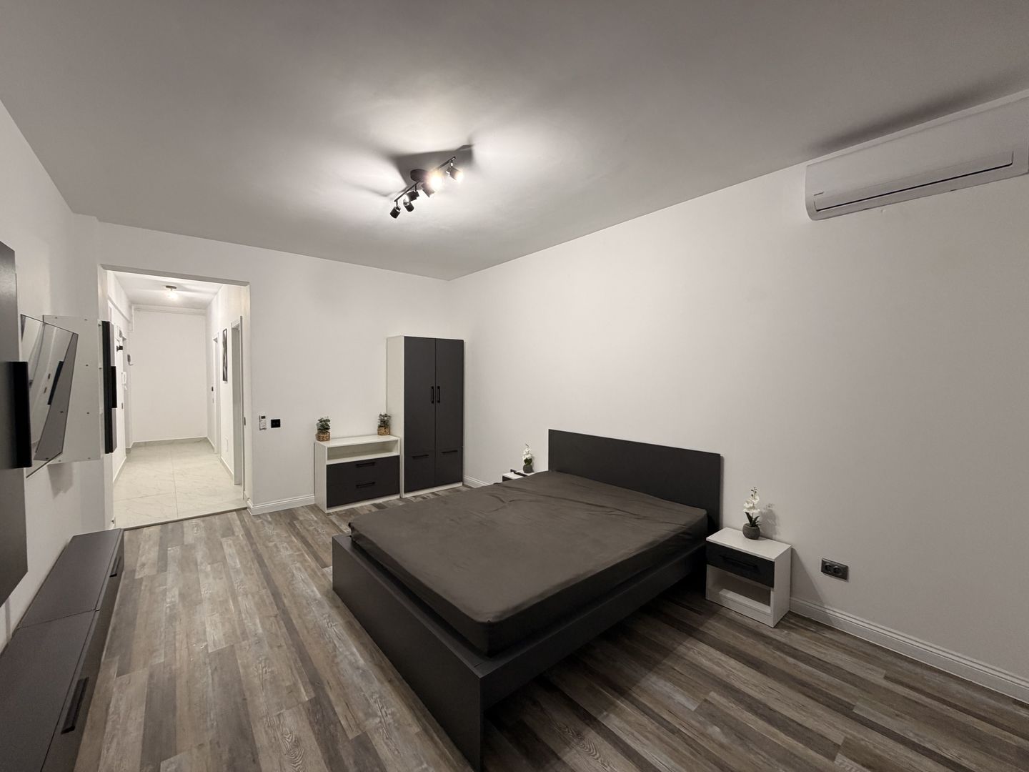 Garsonieră modernă de închiriat – Drumul Taberei, Bloc 2024 - Poză 2