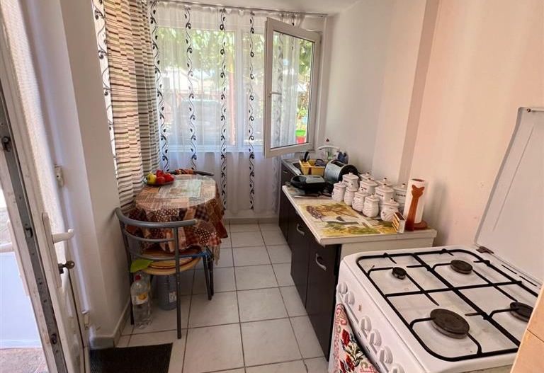 casa individuala Varias apa centrala pe gaz canalizare 1500mp - Poză 10