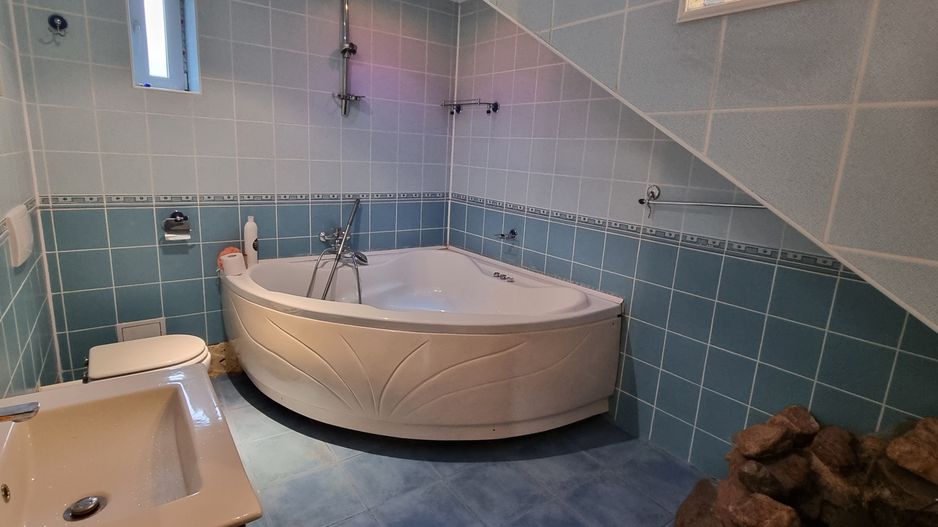 Casă P+M, 4 camere, str Lebedei, singur in curte - 600 E. Comision 0 - Poză 24