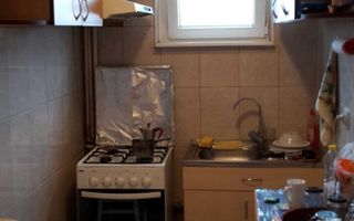 De vanzare apartament 2 camere decomandat, Tatarasi, etaj intermediar - Poză 3