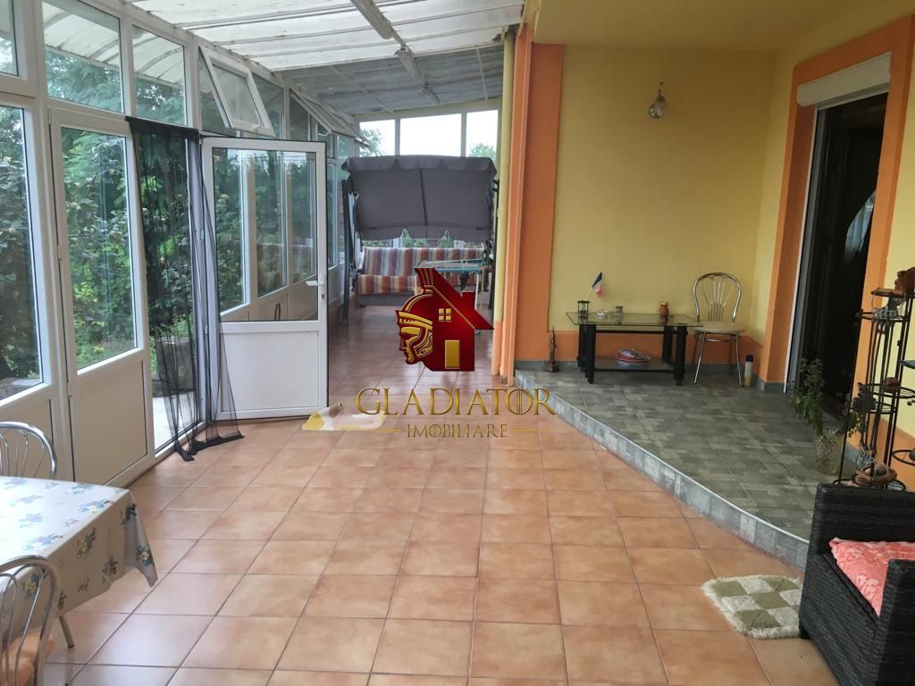 Vila impresionanta in Bucium - Visani - Str. Regina Maria - 2000 mp - Poză 2