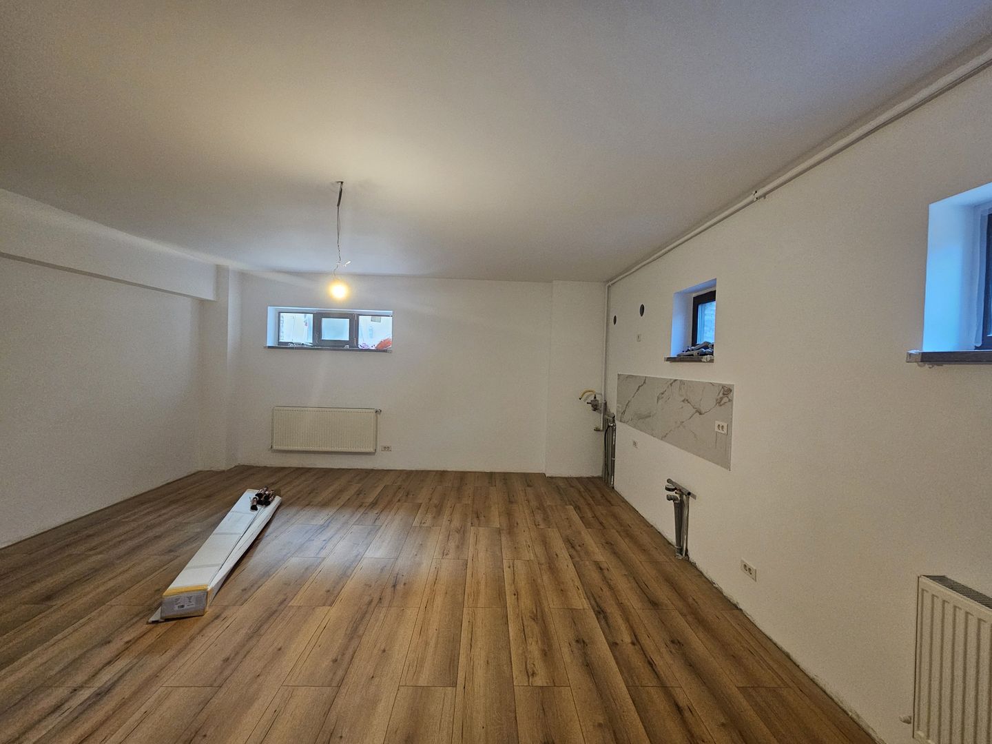 Apartament nemobilat - ideal spatiu comercial - Poză 6