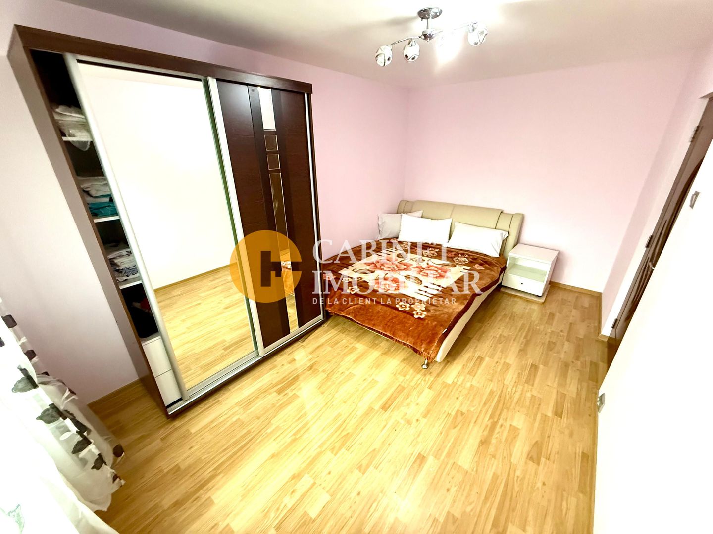 2 Camere Renovat - Etaj 1 - Zona Podu Ros - Poză 5