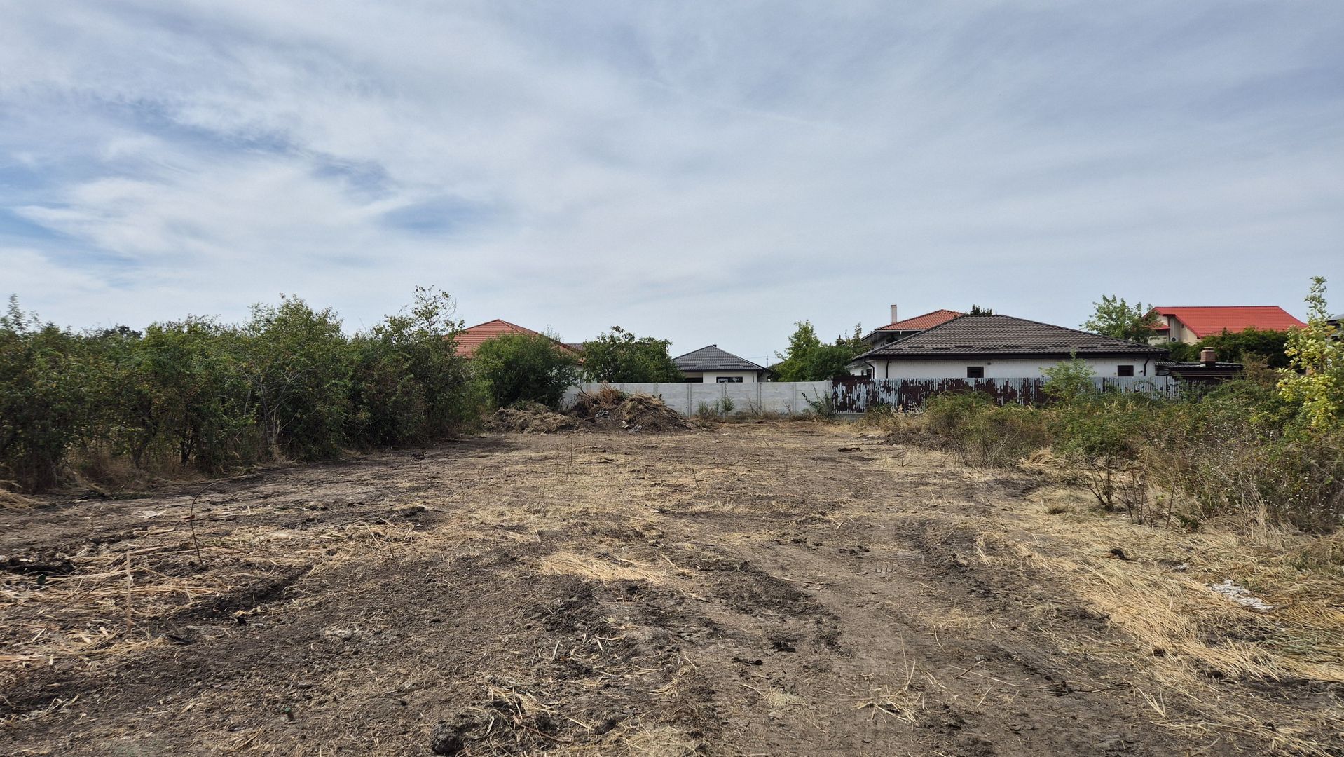 Teren intravilan 1000 mp - Domnesti - Poză 4